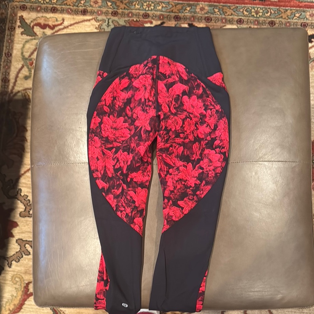 Lululemon Athletica Black Train Times Pant with Red Floral Detail - Picture 4 of 4
